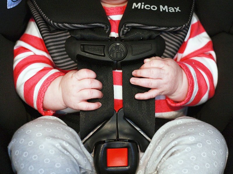 Maxi-Cosi Mico Max 30 harness baby infant car seat - Baby Gear Essentials