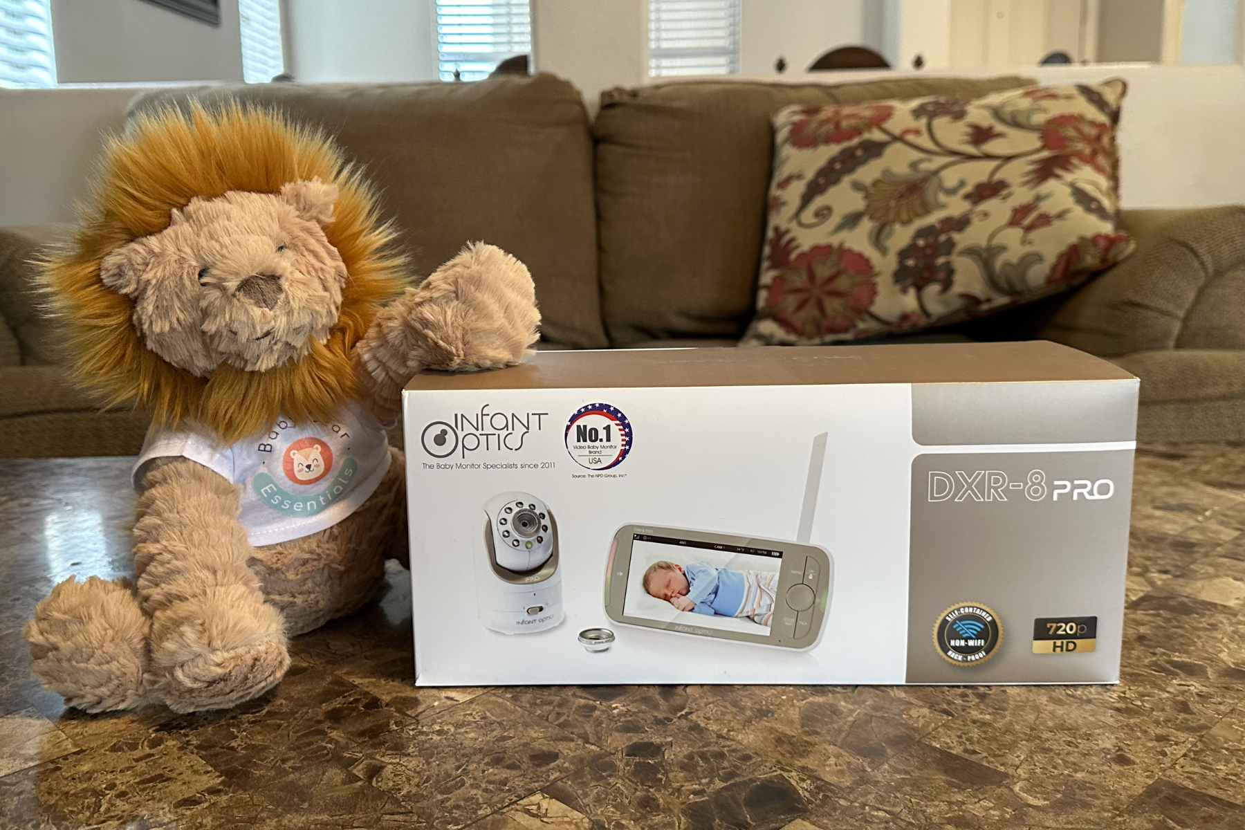 Infant Optics DXR-8 Pro baby monitor unopened box