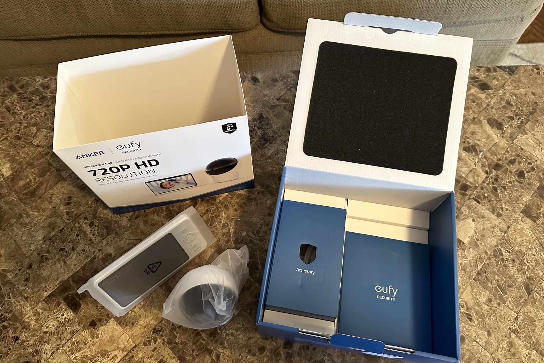 Eufy SpaceView Pro unboxing