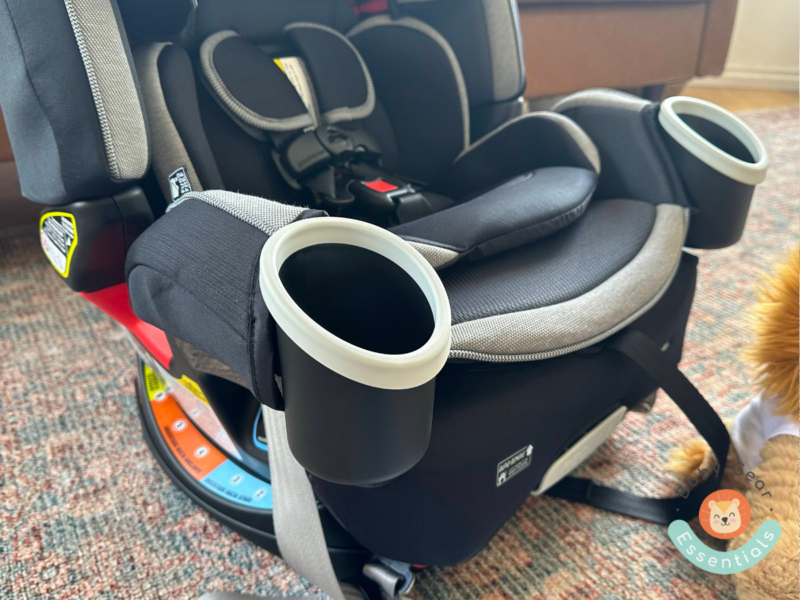 The cupholders of the Graco 4 Ever DLX car seat